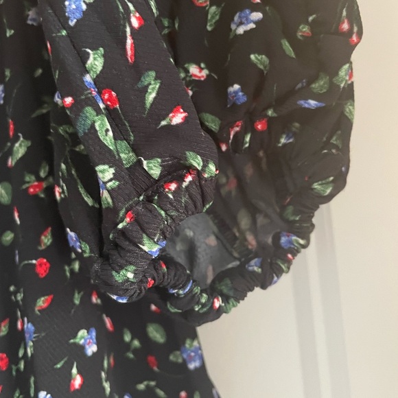 Club Monaco 3/4 Sleeve Off The Shoulder Blouse - Picture 6 of 8